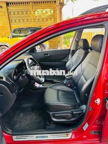 Hyundai I30 bản full đỏ Hàn Quốc