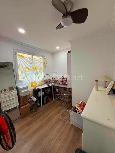 Bán nhà hẻm 3m Bến Vân Đồn P2 Q4 dt 11x8m tổng 88m2 chỉ 8 tỷ.