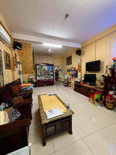 Bán nhà hẻm 3m Bến Vân Đồn P2 Q4 dt 11x8m tổng 88m2 chỉ 8 tỷ.