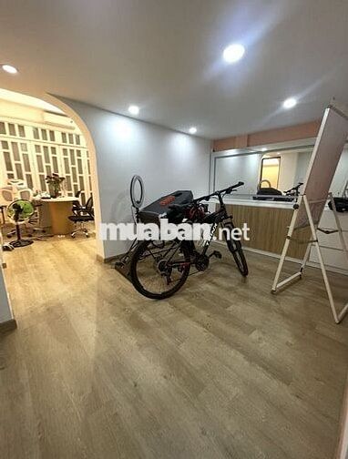 CHÍNH CHỦ - FULL NỘI THẤT CAO CẤP - DECOR LÀM SPA