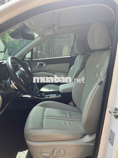KIA Sorento 2021 2.2 D Luxury Trắng 7 chỗ