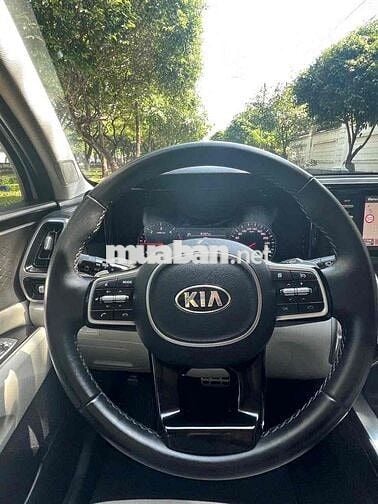 KIA Sorento 2021 2.2 D Luxury Trắng 7 chỗ