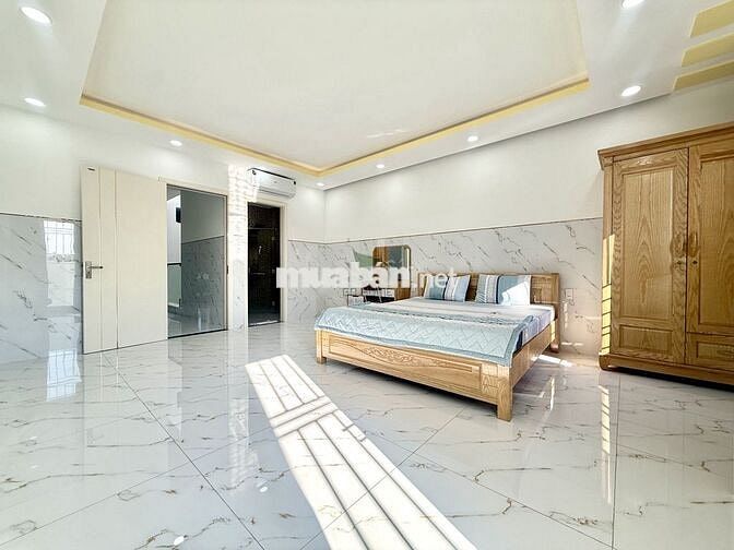 NHÀ Ở KINH DOANH 4 TẦNG KHU TTTP GIÁ 25 TRIỆU/THÁNG, NHA TRANG