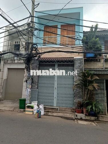 Cho thuê nhà nguyên căn, đường xe hơi 9 mét (lưu thông 2 chiều)