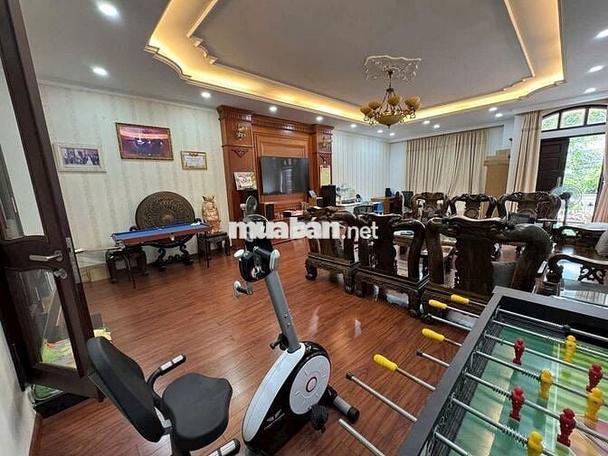 CHO THUÊ NGUYÊN CĂN MT KHU BÀU CÁT. DT: 8X18M. TRỆT 3 LẦU.