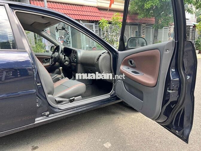 Mitsubishi Lancer GLXi 2003 Số sàn Đen