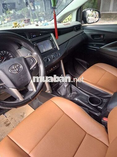 Toyota Innova 2017 Bạc 89000 km