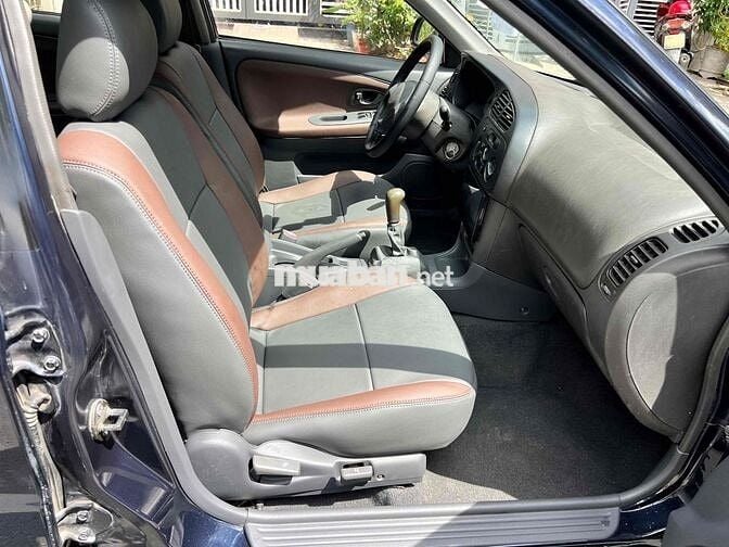 Mitsubishi Lancer GLXi 2003 Số sàn Đen