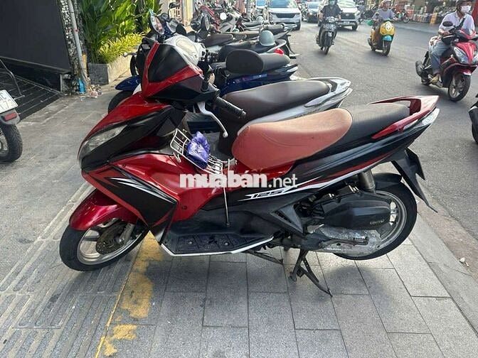 Honda Air Blade 2013 màu Đỏ