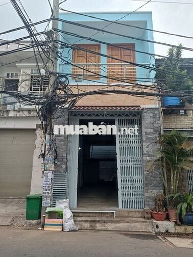 Cho thuê nhà nguyên căn, đường xe hơi 9 mét (lưu thông 2 chiều)
