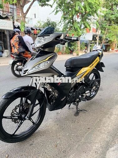 Yamaha Exciter xún áo 2010 máy rin êm màu xám
