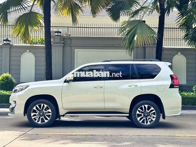 Toyota Land Cruiser Prado 2021 Trắng 35.000 km