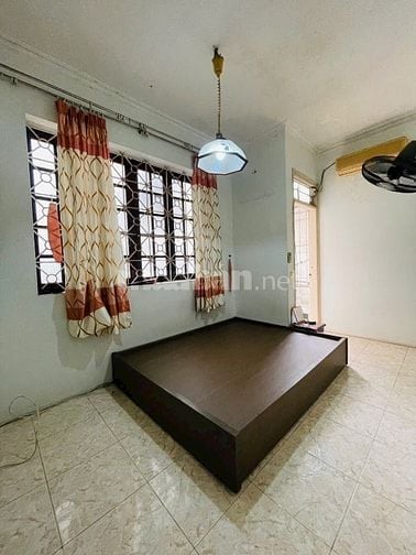 Chính chủ bán nhà 3 tầng lô góc phố Hoàng đạo thành kim giang giá rẻ