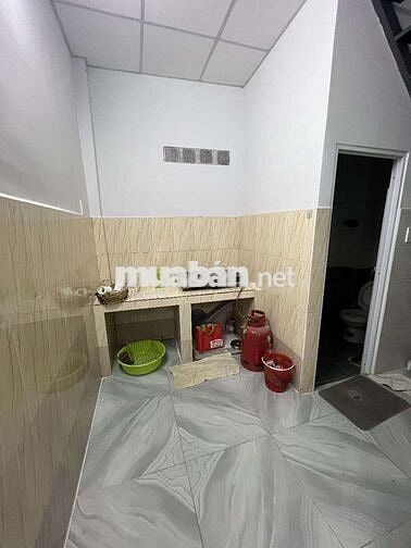 Nhà cho thuê Hương Lộ 2, gần Bốn Xã (1 lầu suốt 2WC) ngày 15/7 trống