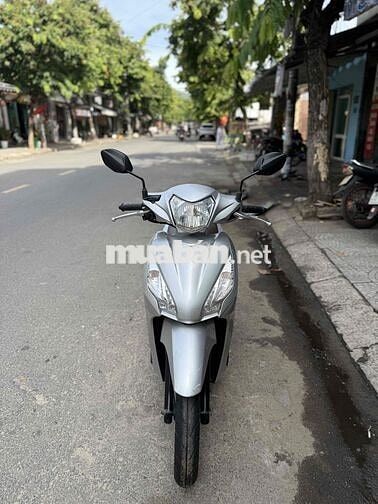 Honda Vision 2016 Bạc