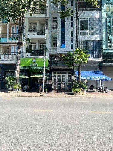 Nhà 6 tầng Nguyễn Gia Trí sẵn thang máy hợp đồng thuê 60 tr/tháng