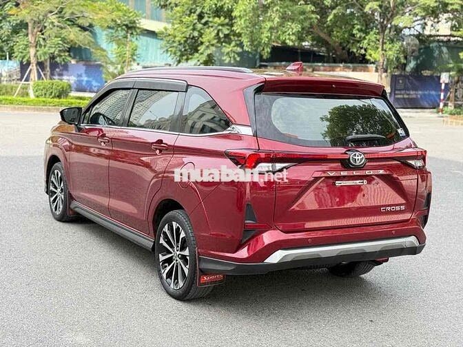Toyota Veloz Cross Top 1.5 bao zin bao chếch tét