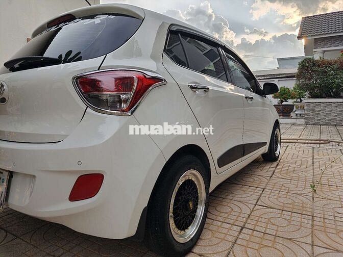 Hyundai i10 1.0 AT 2015 nhập Ấn xe gia đình