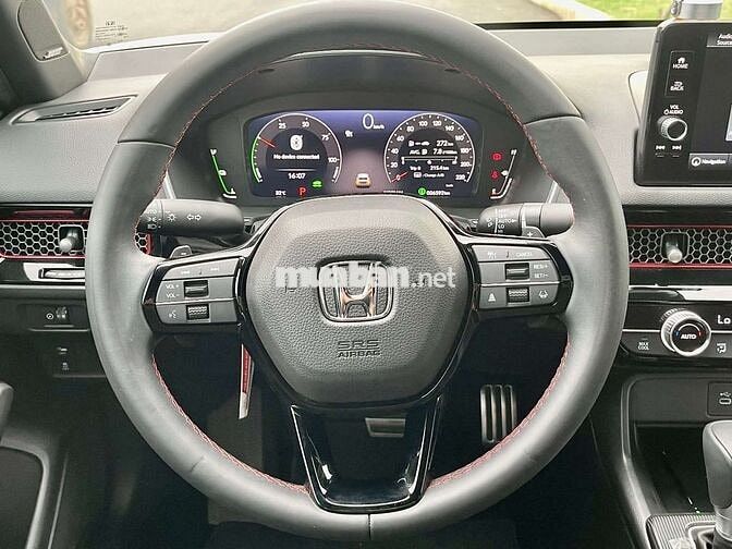 Honda Civic e:HEV RS 2024 Trắng 6.500 KM