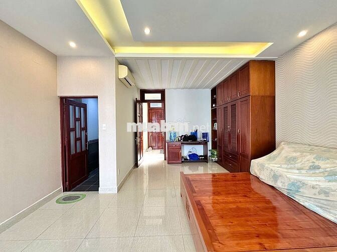 Phòng cho thuê 40m2 có ban công, full nội thất Q7 chỉ 6tr/tháng