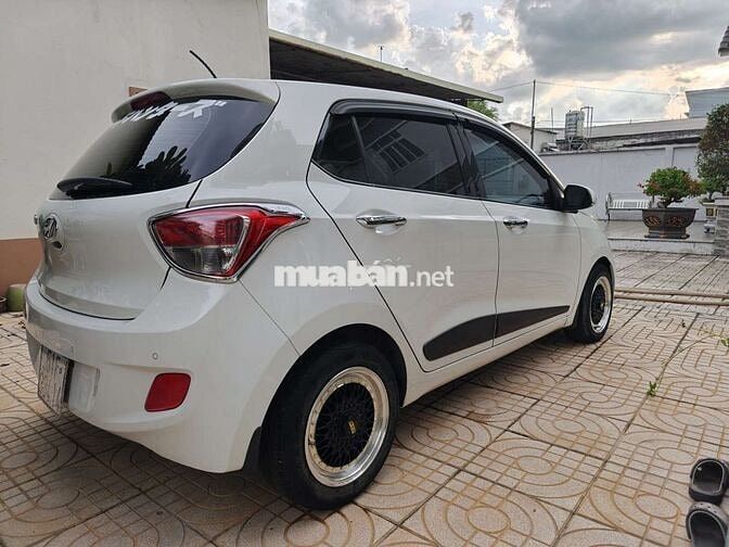 Hyundai i10 1.0 AT 2015 nhập Ấn xe gia đình