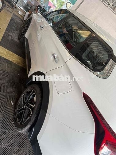 Kia Carens 7 chỗ Trắng 97.109 km