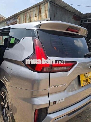 Mitsubishi Xpander 2024 Tự động 7 chỗ Bạc