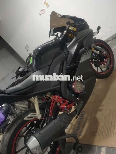 Yamaha R15 Đen Xe côn tay