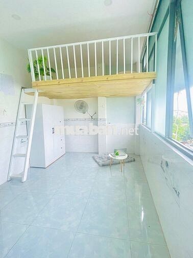 Duplex view kính cửa sổ trời giá rẻ gần Emart