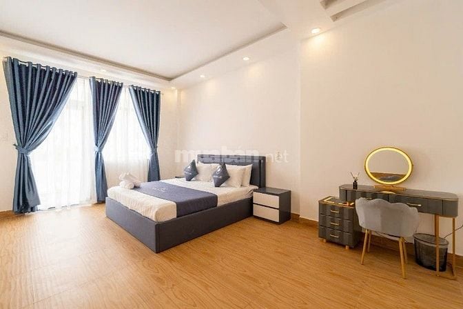 Nhà rẻ nhất Thảo Điền Q2. Nhà 4 tầng có sẵn hồ bơi 7,5x27m, giá chỉ 34