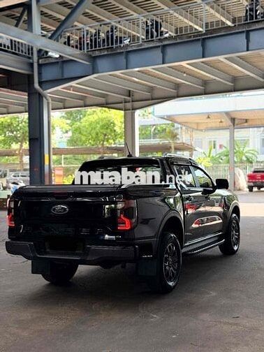 Ford Ranger Wildtrak 2.0L 2 Cầu 2025 Đen