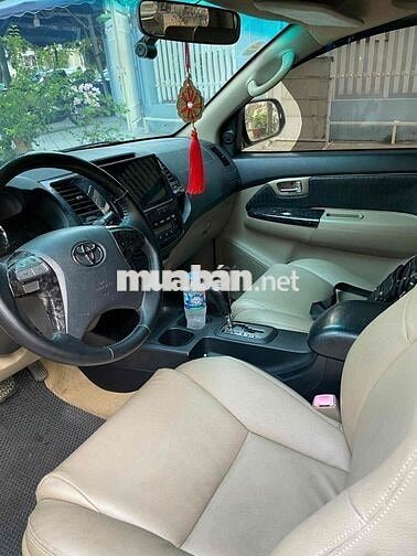 Toyota Fortuner 2014 Xăng Tự động Bạc