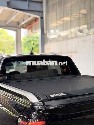 Ford Ranger Wildtrak 2.0L 2 Cầu 2025 Đen