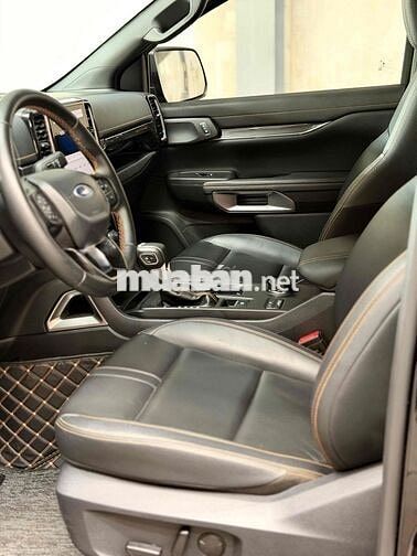 Ford Ranger Wildtrak 2.0L 2 Cầu 2025 Đen
