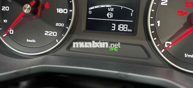 MG HS 2024 Số sàn 3.500 km Đỏ