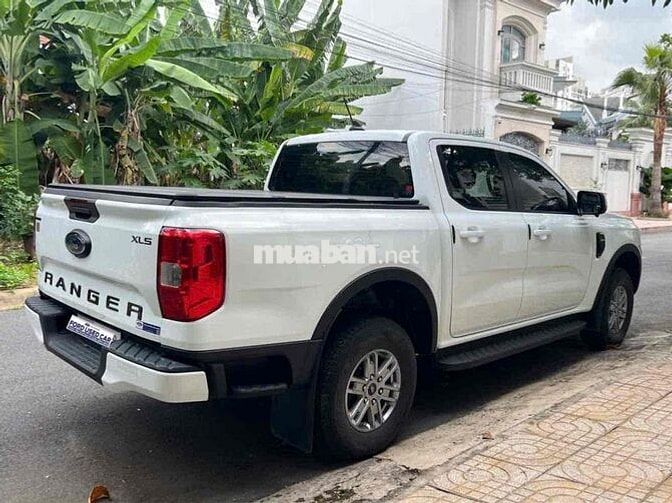 Ford Ranger XLS AT 2023 Trắng 25.000km