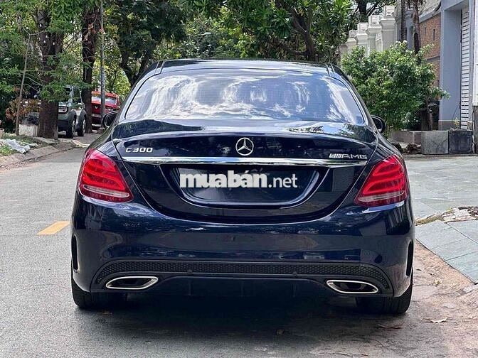 Mercedes C300 AMG 2017 Xanh Tự động 9 cấp