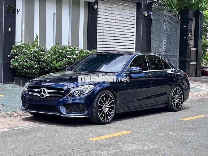 Mercedes C300 AMG 2017 Xanh Tự động 9 cấp