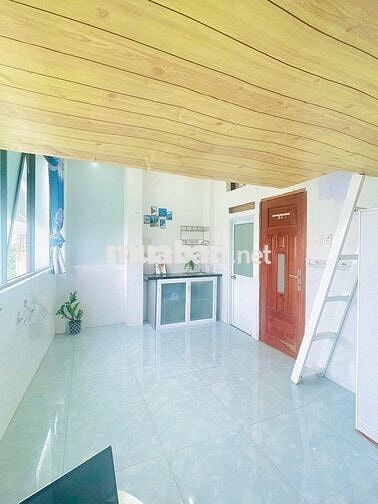 Duplex view kính cửa sổ trời giá rẻ gần Emart