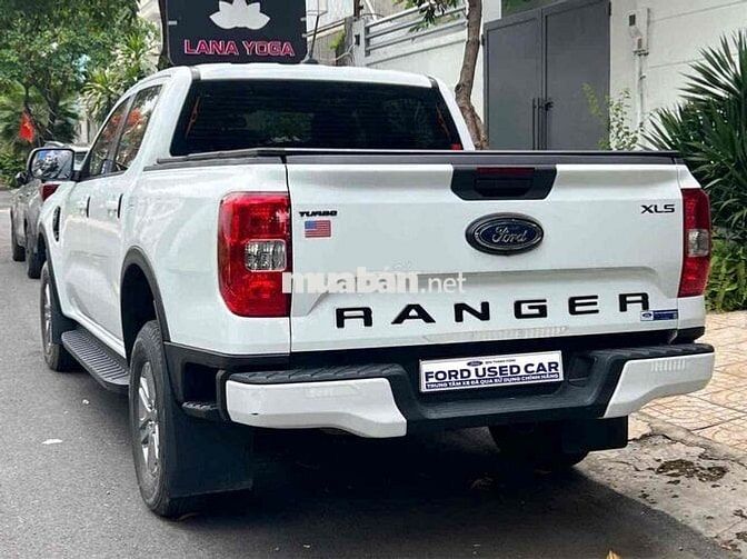 Ford Ranger XLS AT 2023 Trắng 25.000km