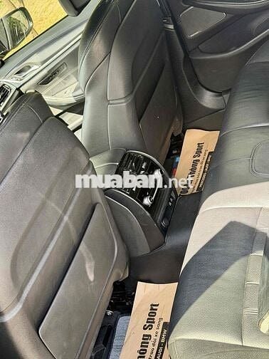 BMW 520i M-Sport 2021 8600 km Đen