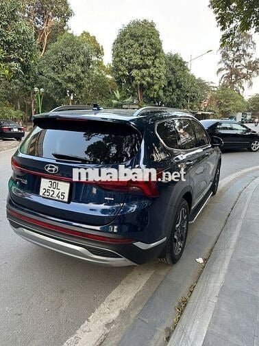 Hyundai Santa Fe 2023 Xanh 7 chỗ 3 vạn