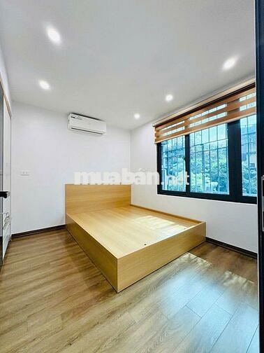 Căn hộ CC Giảng Võ, thang máy xịn, view hồ, 2 ban công, 60m2*2PN