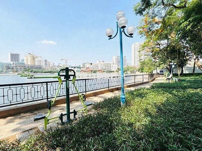 Căn hộ CC Giảng Võ, thang máy xịn, view hồ, 2 ban công, 60m2*2PN