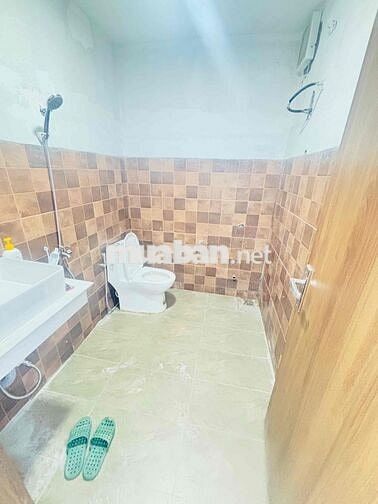 CHO THUÊ NHÀ 3 TẦNG TRONG SUỐT MT PHẠM HỮU KÍNH PHÙ HỢP KINH DOANH