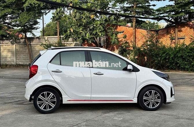 Kia Morning GT-Line 2024 chạy 9.000km hỗ trợ góp