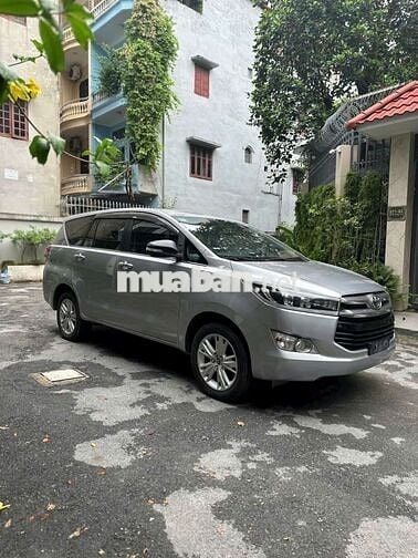 Toyota Innova V 2018 Tự động Bạc 128378 km