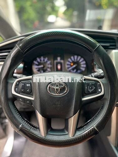 Toyota Innova V 2018 Tự động Bạc 128378 km