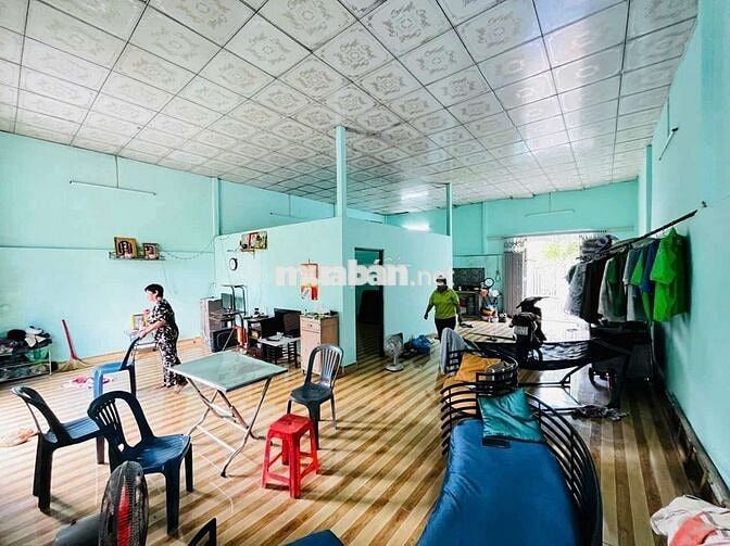 NGÂN HÀNG THANH LÝ NHÀ VƯỜN C4 GIÁ 2 TỎI 550