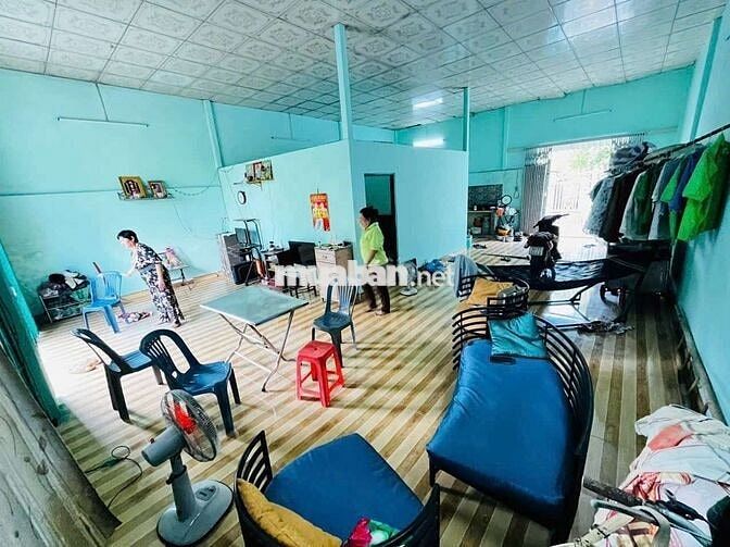 NGÂN HÀNG THANH LÝ NHÀ VƯỜN C4 GIÁ 2 TỎI 550